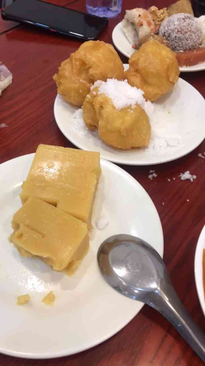 护国寺小吃店(地安门店)-"只能说是忽悠游客的地方,京