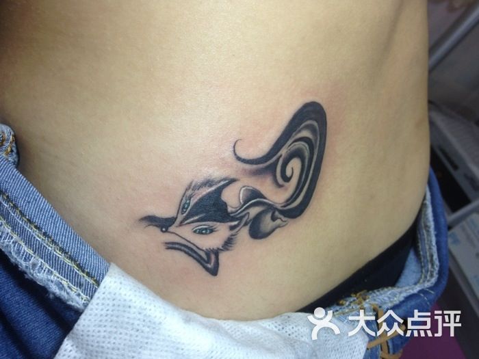 凌魂刺青肩膀的鲤鱼图片-北京纹身-大众点评网