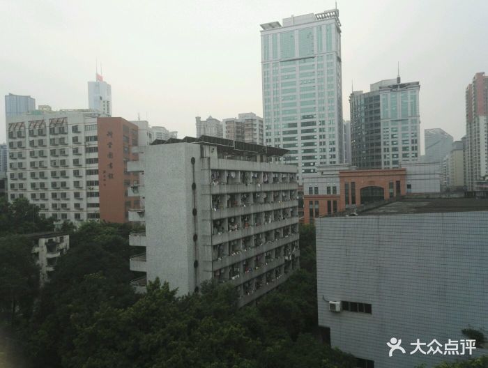 广东水利电力职业技术学院(天河校区)5栋(女生宿舍)图片 - 第3张