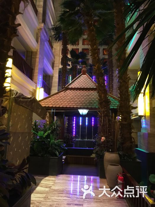 九号温泉_九号温泉人均