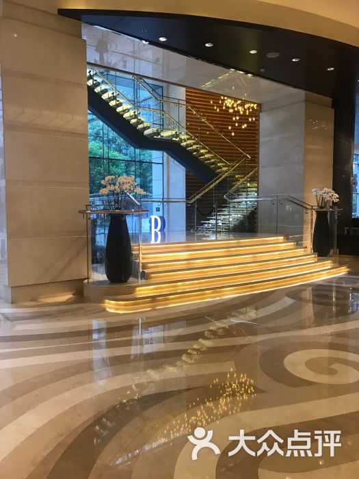 上海明捷万丽酒店图片 - 第1张