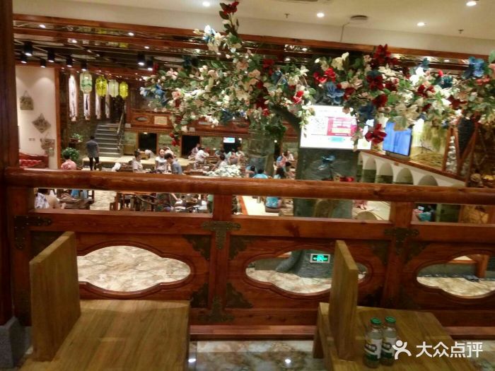 一直在东方一号洗澡,喜欢那里的汗蒸。地方.