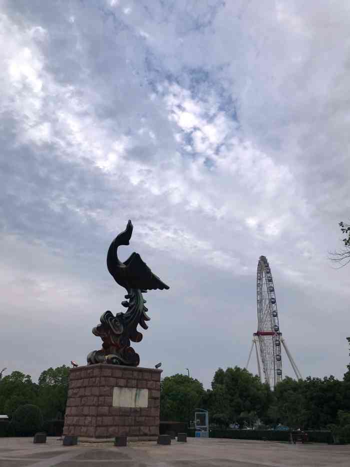 凤凰公园"湖州的凤凰公园最大的亮点应该就是摩天轮了-大众点评