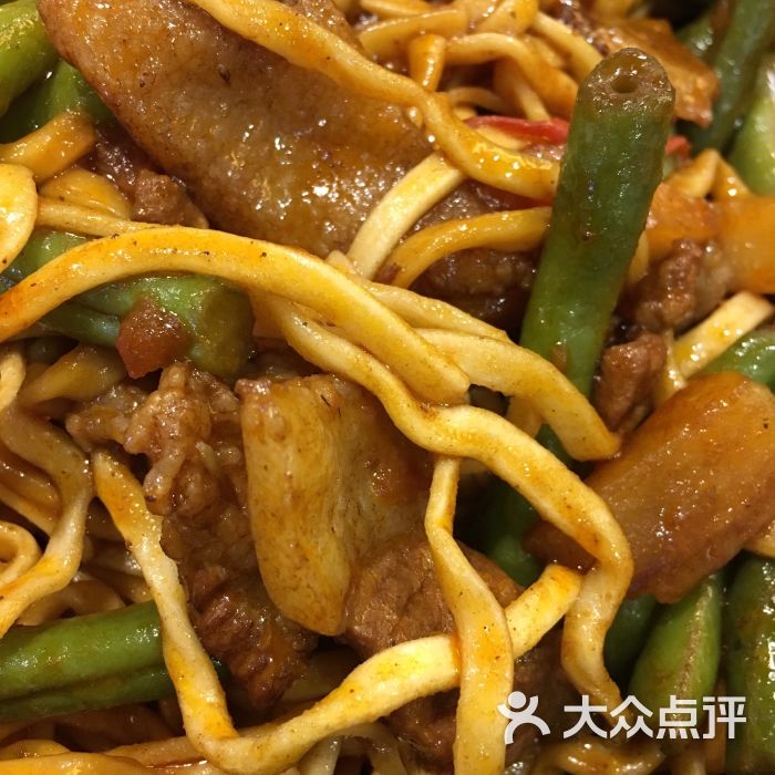 小炒肉焖面