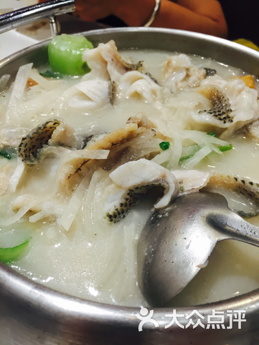 锅仔鲈鱼