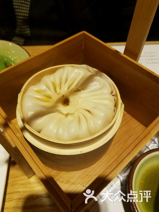 蟹黄汤包