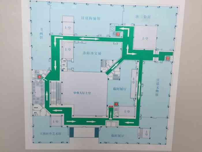 洛阳博物馆-"一出洛阳火车站,就收到一个地图,满满的.