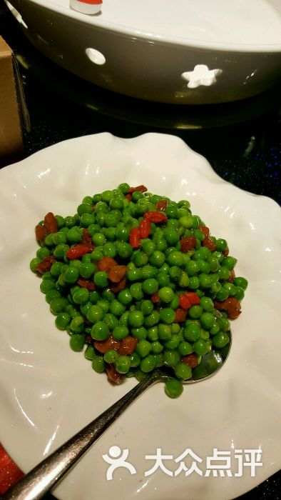 鱼图腾·好吃的鱼头泡饼(新宫店)甜豌豆炒牛肉图片 第2609张