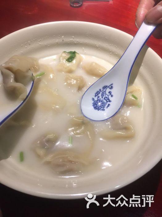 鱼汤馄饨