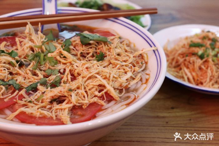 酸辣鸡丝粉