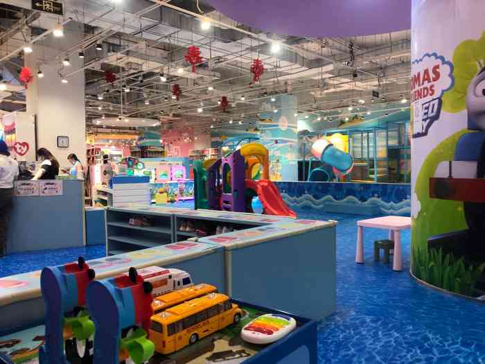 小q亲子乐园(高德置地冬商场店"以玩具为主的乐游场,有波波池,滑梯