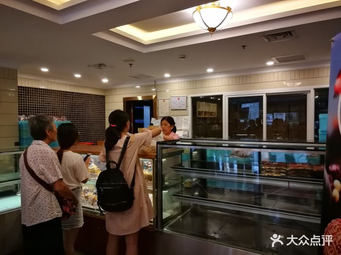 国际饭店·西饼屋(黄河路店)-大堂图片-上海美食-大众