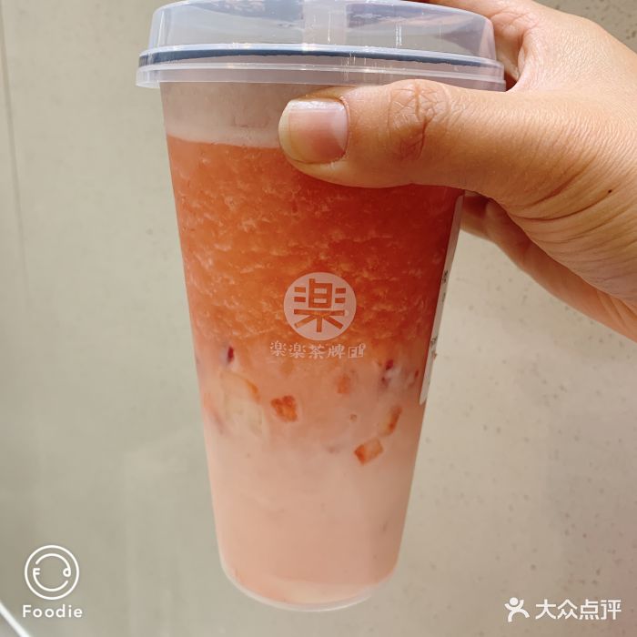 lelecha乐乐茶(世茂店)草莓厚酸酪图片