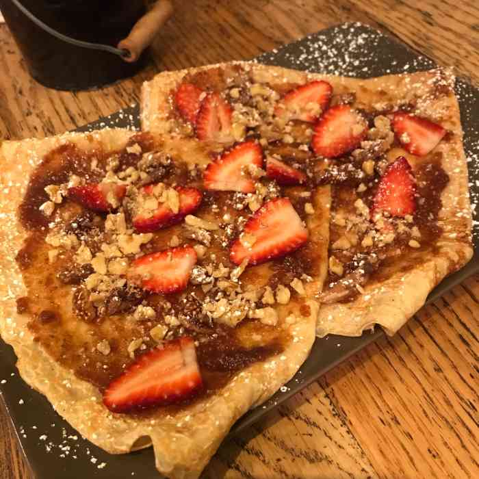 le carpe diem-"很有特色的法式煎饼(crepes).煎."