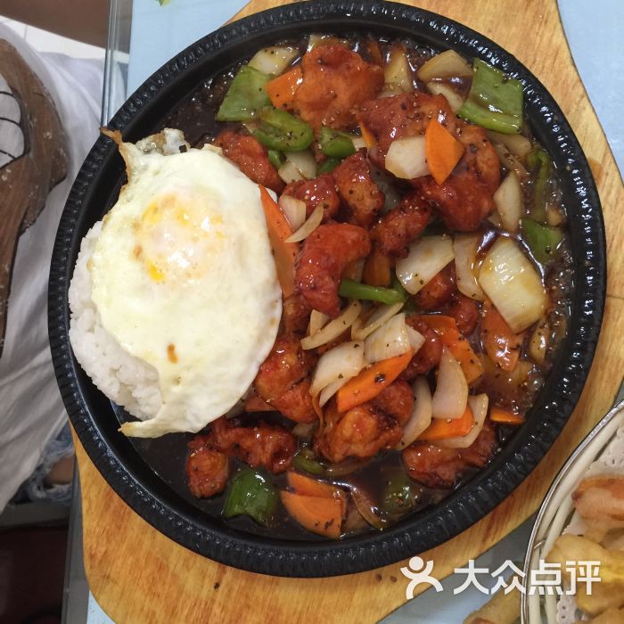 中场休息食间黑椒鸡块铁板饭图片 - 第84张