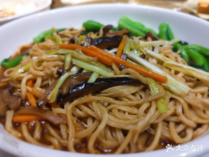 鲍汁焖伊面