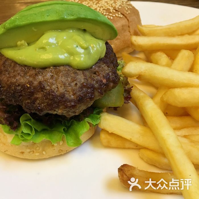 pancake 美式餐厅·松饼先生(新梅店)-牛油果牛肉汉堡图片-上海美食