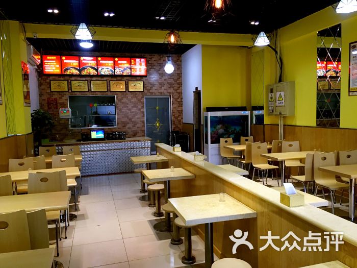 杨铭宇黄焖鸡米饭(西大街店)大堂图片 第21张