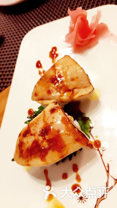 这家店就在宝龙广场南边,澳门街南入口,位.-锦