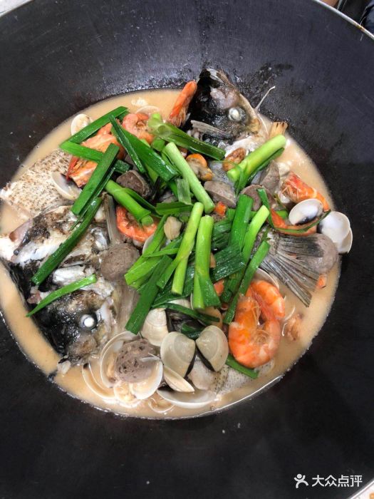 顺德公焖水乡大盘鱼虾