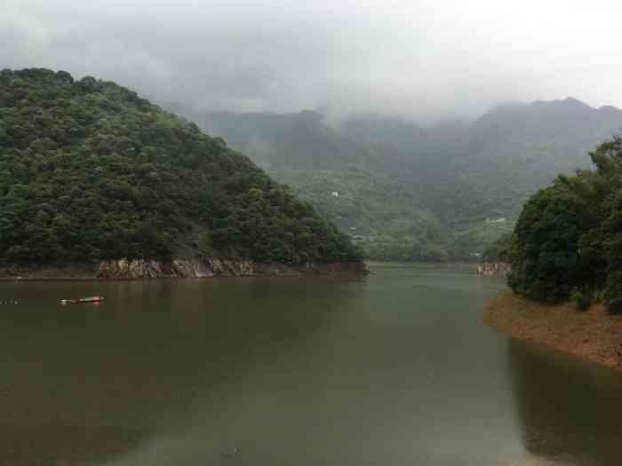 江山风景区-"江山睡美人,位于新罗区江山镇山塘村.由.