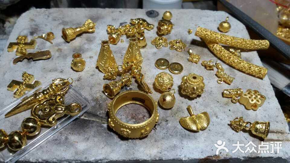 千足金手工饰品