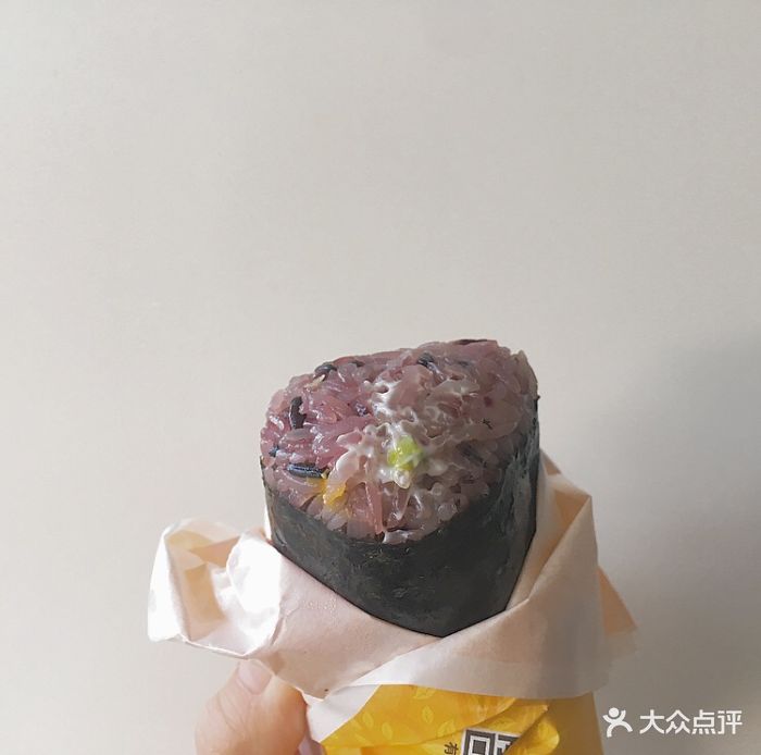 过路人饭团芙蓉咸蛋黄饭团图片 - 第1张