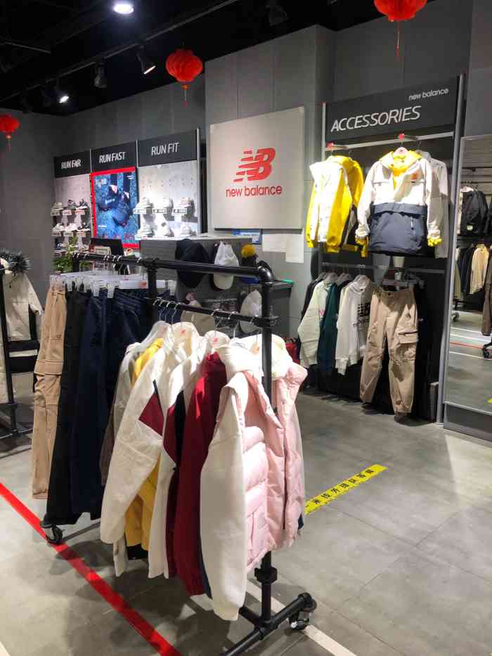 newbalance(恒泰广场店)-"门店环境:每次来店里都特 .