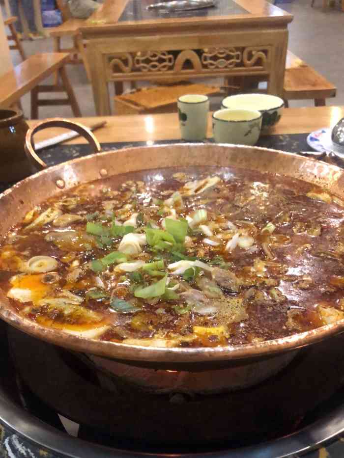 保山清蒸原味铜瓢牛肉火锅店