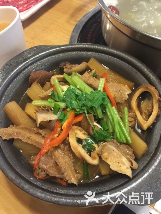 海银海记潮汕牛肉火锅(东方广场店)萝卜牛杂图片 第4张