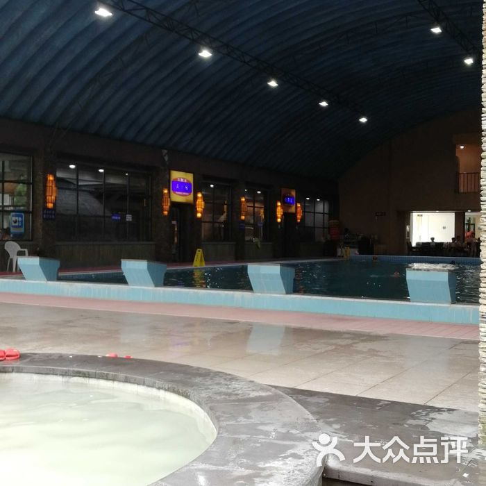 华庭温泉假日酒店