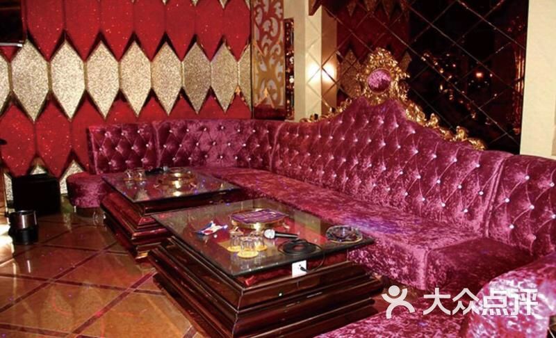 白金汉爵ktv俱乐部