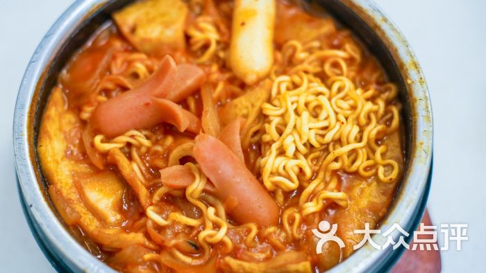 芝心年糕石锅辛拉面