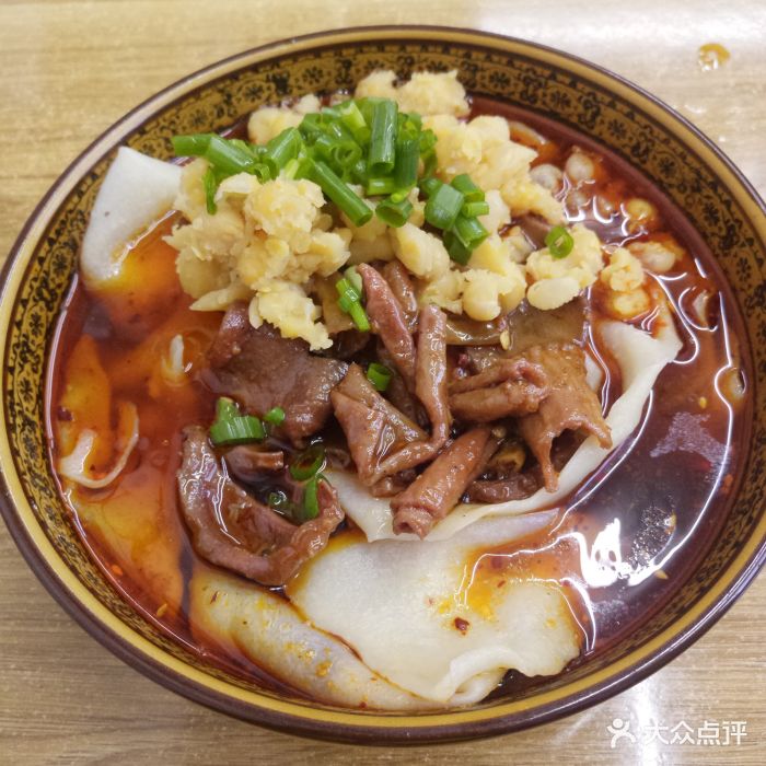 鸡杂铺盖面