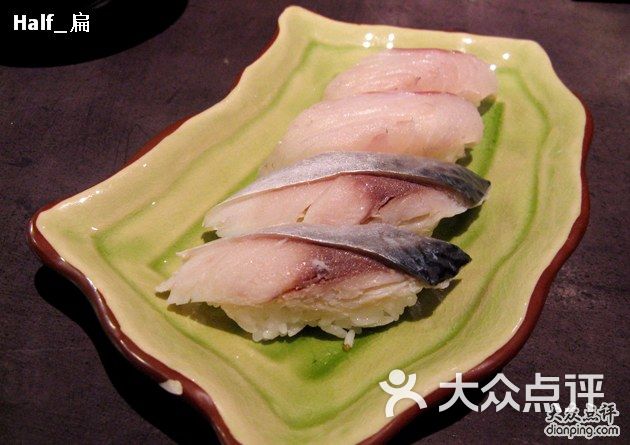 鲈鱼&青花鱼寿司