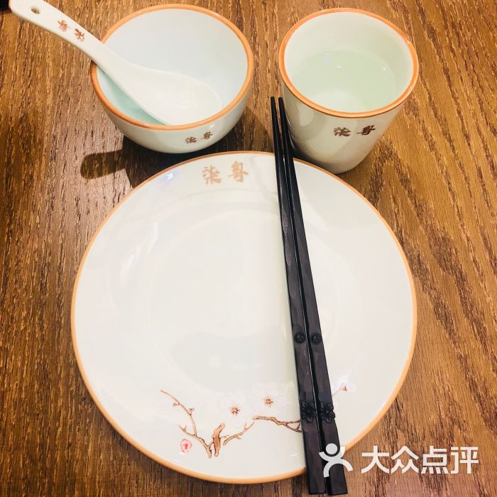 柒粤点心餐厅餐具摆设图片 第32张