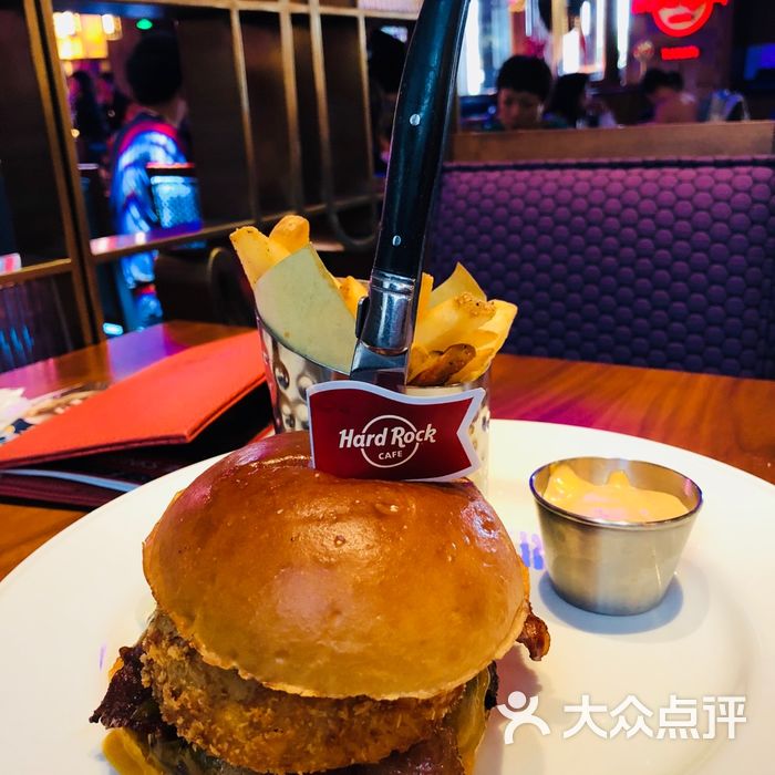 硬石餐厅hard rock