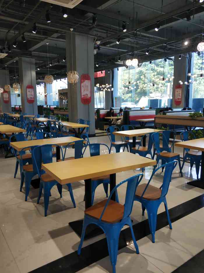 常奥餐饮第二食堂-"这家常奥餐厅位于常州大学城工业学院内,早.