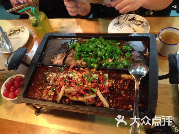 藤椒味拼孜然味烤鱼