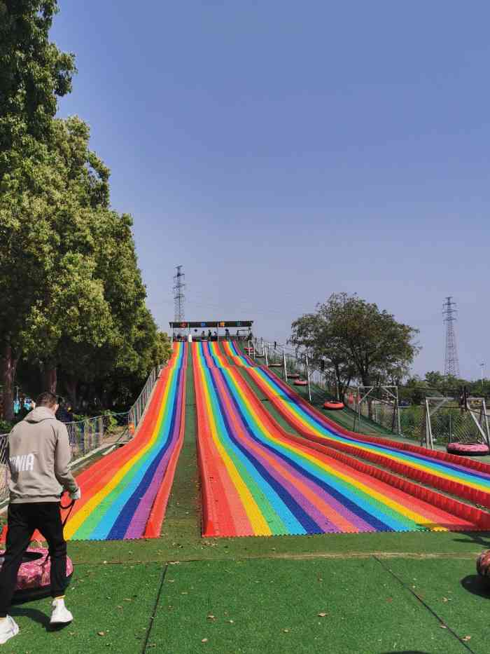 江南·花伴湾-"花伴湾位于东太湖生态旅游度假区核心区位,.