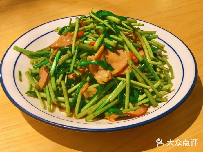 汤本味南昌烧菜馆(安贞店)藜蒿炒腊肉图片