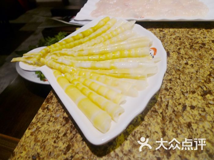 川山甲火锅餐厅(荔枝广场店)笋尖图片 - 第3张