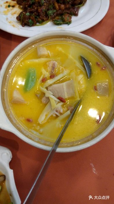 浓汤烩三鲜