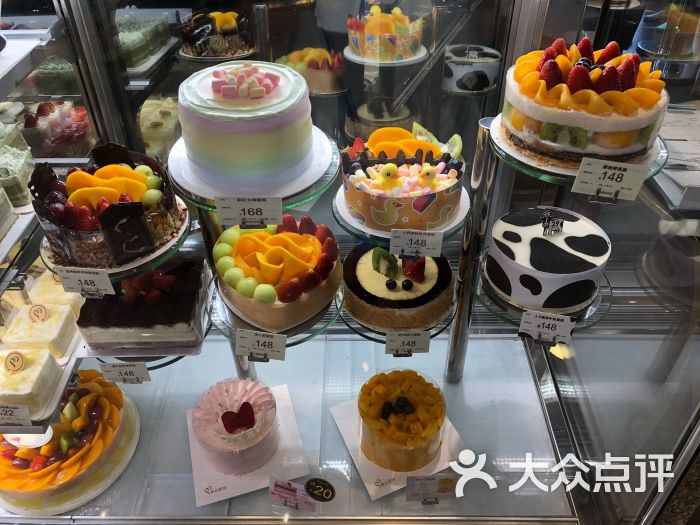 美心西饼(万国广场店)鲜果脆脆生日蛋糕图片 - 第4张