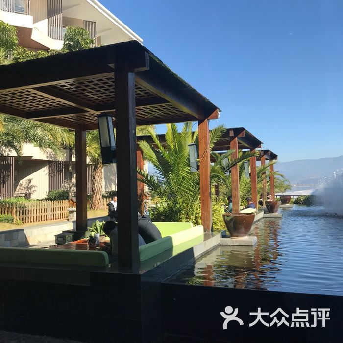 西昌邛海湾柏樾酒店