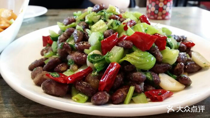 苦菜炒红豆