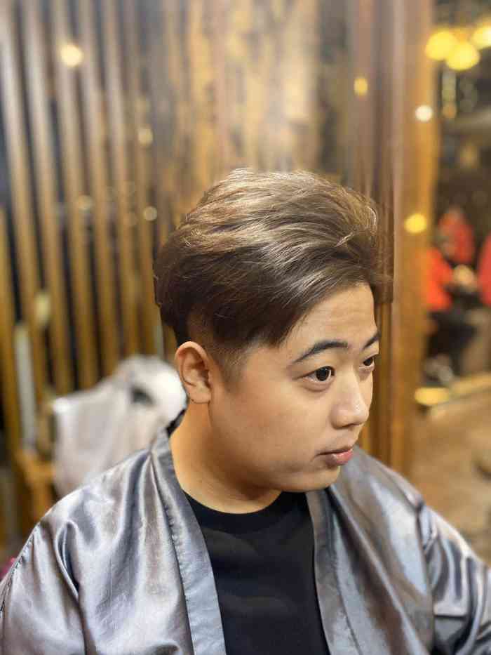 阿伟造型染发起始店(太原街南十马路)-"【项目】染发