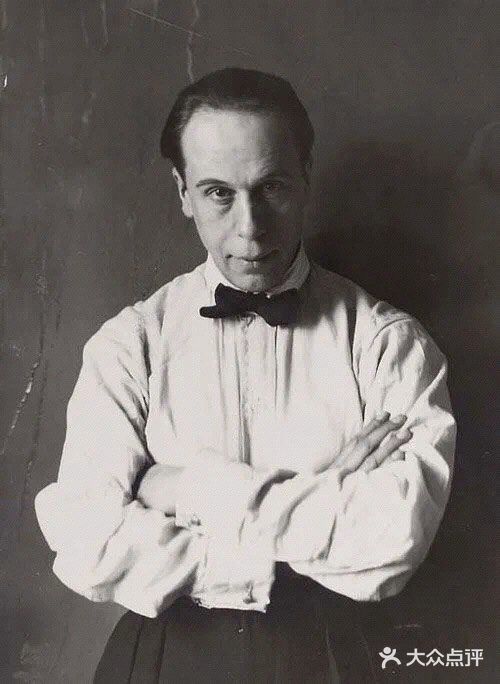 7,特奥凡杜斯伯格(theo van doesburg)