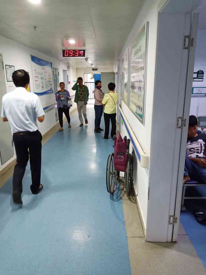 三亚中心医院-"无力吐槽…基本上就是无组织无纪律没有任何.
