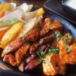 法基塔派对(图)-Q Mex Bar&Grill库迈墨西哥餐